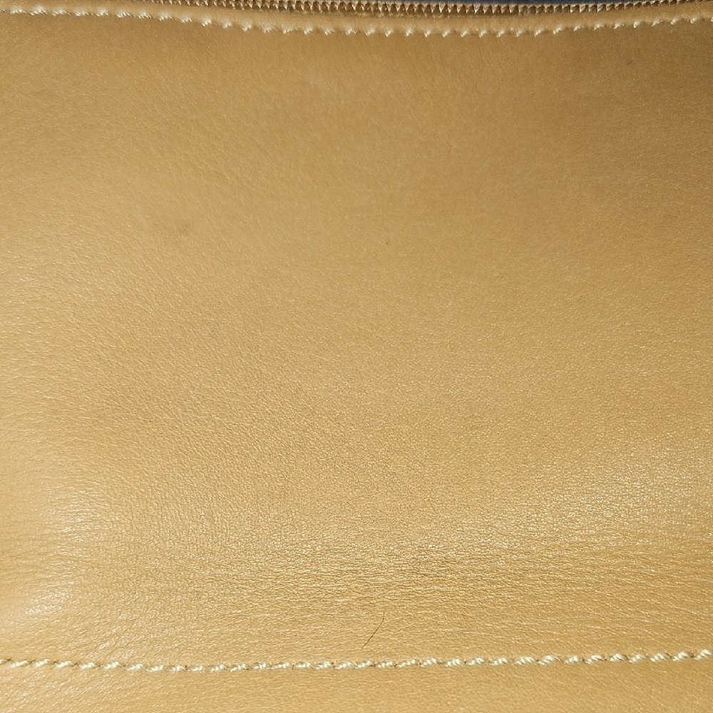 Coach Vintage Demi Bleeker Baguette Elegant Tan Wristlet Great Condition - Picture 6 of 9